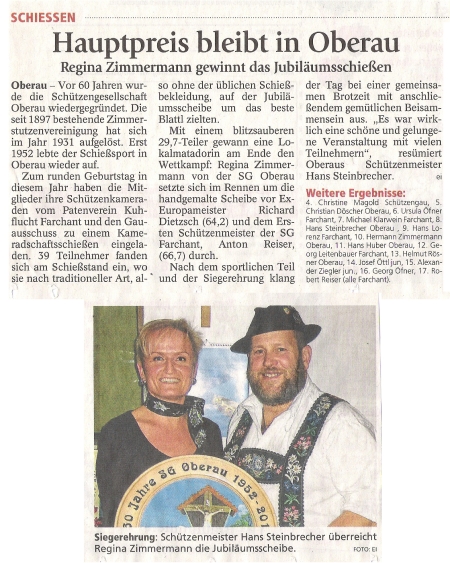 Artikel im Garmisch-Partenkirchner Tagblatt über das Jubiläumsschießen mit Foto von Regina Zimmermann mit Hans Steinbrecher bei der Siegerehrung